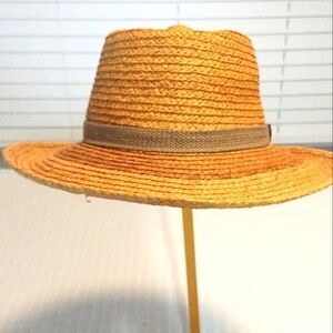 Summer Club Stylish Straw Hat with Tan Band From Australia 🦘